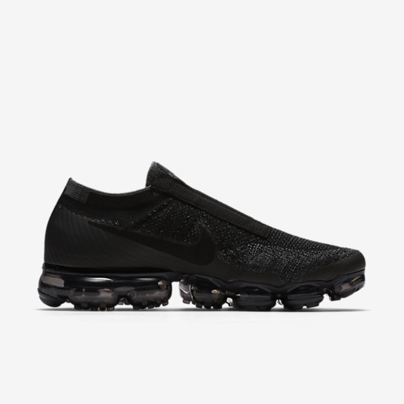 Nike Air Vapormax Flyknit SE Laceless Triple Black AQ0581 001